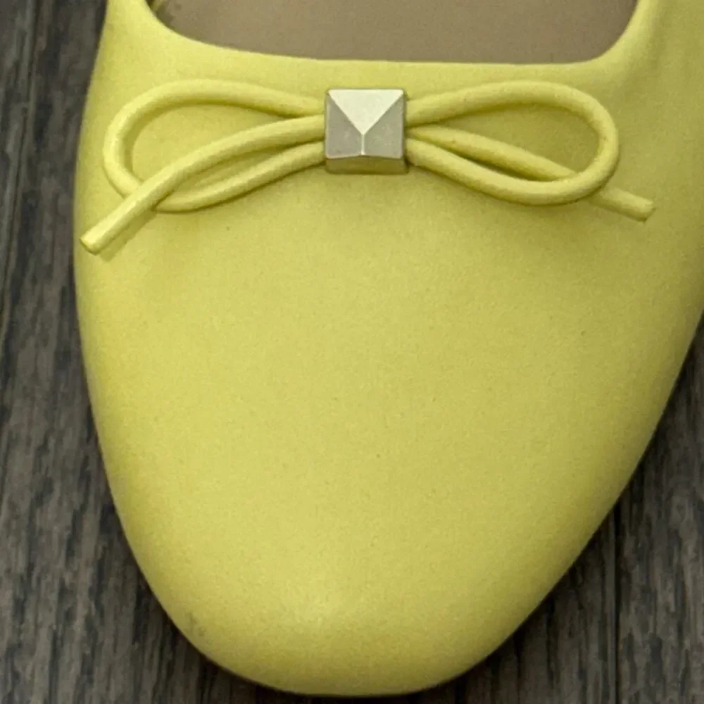 Michael Michael Kors Eloise Bow Ballet Flat Shoes Soft‎ Yellow Size 8.5 Preppy